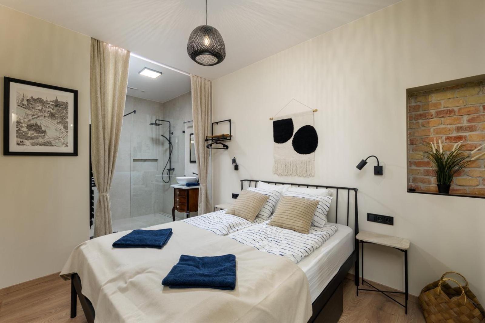 Secret Cave Premium Central Apartment Budapest Esterno foto